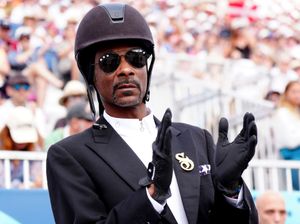Supporting image for story: Snoop Dogg wears equestrian kit as he watches dressage at Paris Olympics