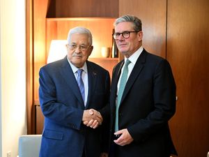 Supporting image for story: Starmer set to meet Palestinian Authority president Abbas