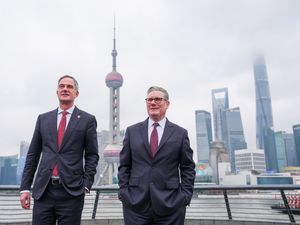 Supporting image for story: Starmer criticises Tommy Robinson endorsement of Reform UK by-election candidate