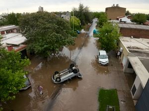 Supporting image for story: Flooding in Argentinian city leaves at least 16 dead