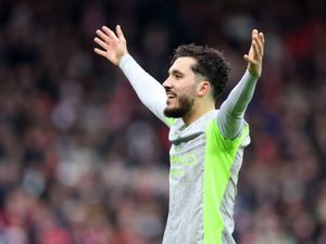Supporting image for story: Rayan Cherki earns Manchester City crucial late win at Nottingham Forest