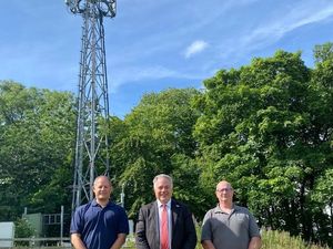 Supporting image for story: MP finds out about progress on 4G and 5G telephone communications