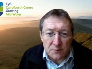 Supporting image for story: Four weekly black bin waste collection proposal is taken out of budget