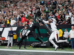 Supporting image for story: New York Jets end losing run with victory over Houston Texans