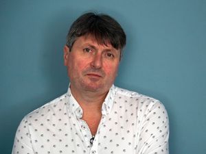 Supporting image for story: Simon Armitage, Jamelia and Ian Hislop lead Radio 4 summer programming
