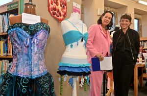 Shrewsbury Library and the Shrewsbury Drapers Exhibition is on. Judges: Jill Kipniss and Rebecca Lafont from London and Paris