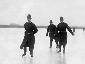 Supporting image for story: 80 arrests for failing to clear snow from pathways – 137 years ago