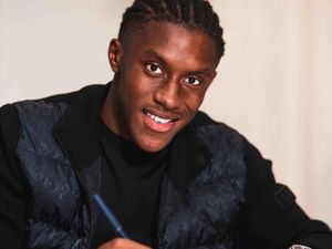 Supporting image for story: Wolves complete late signing of midfielder Jean-Ricner Bellegarde