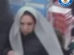 Supporting image for story: Appeal launched after cash stolen from a shopper in Birmingham
