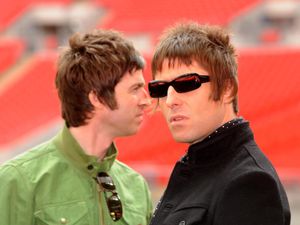 Supporting image for story: Oasis: Mancunian rockers who took on the world before their acrimonious split