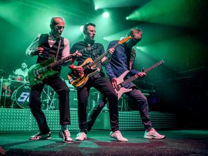 Supporting image for story: Francis Rossi talks ahead of gig at Wolverhampton Civic