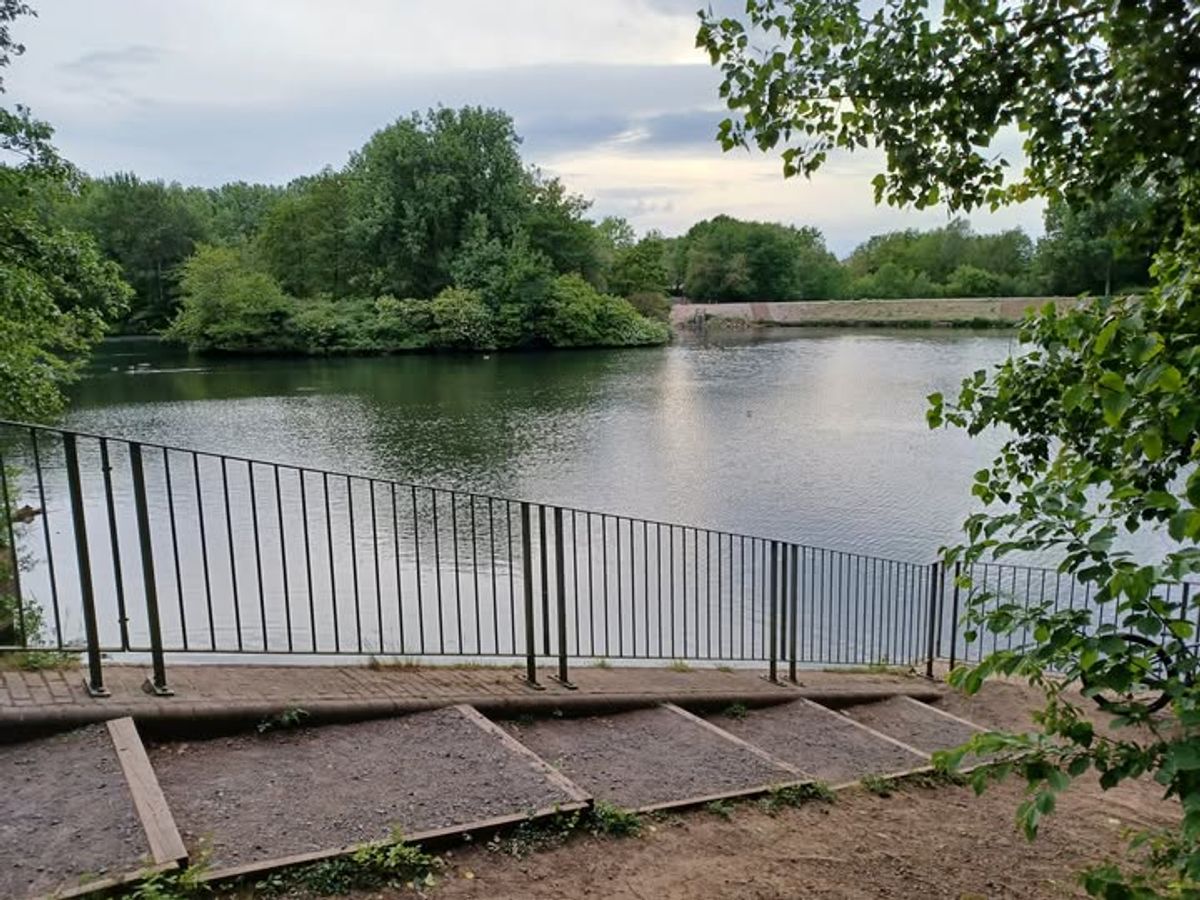 Police issue warning after fully-clothed swimmer gets into difficulty in Telford pool