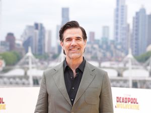 Supporting image for story: Rob Delaney: There is money in the UK and we should have a ‘Robin Hood’ tax