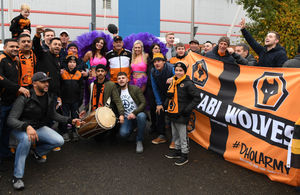 Wolves fans (AMA/Sam Bagnall)