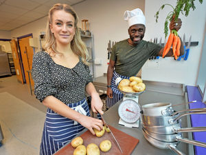 Supporting image for story: Channel 5's The Gadget Show filmed at Wolverhampton College