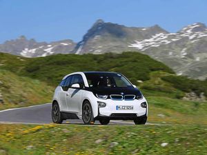 Supporting image for story: BMW i3 is stylish and a bit different