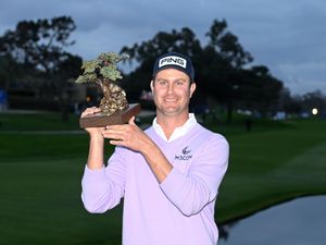 Supporting image for story: Harris English holds off late challenge to win Farmers Insurance Open