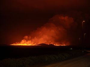 Supporting image for story: Icelandic volcano erupts for sixth time since December
