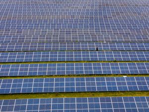 Supporting image for story: Miliband: Clean power is right choice for UK to ‘bring down bills for good’