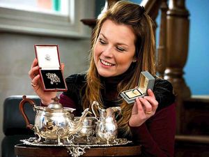 Supporting image for story: Glittering jewels on show at Whitchurch valuation day