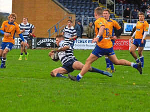 Supporting image for story: Stour power keeps them in the frame