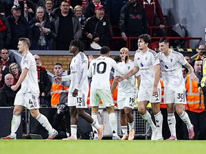 Supporting image for story: Liverpool v Man Utd: Late Harry Maguire header seals late Anfield win for United