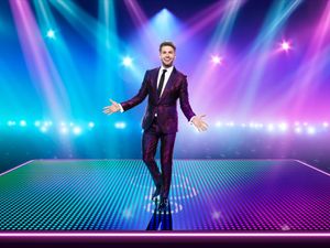 Supporting image for story: Fawn is first celebrity to be unveiled during The Masked Singer finale