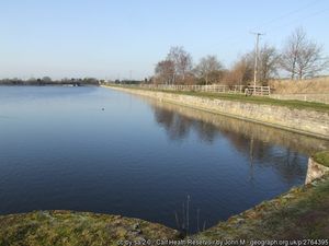 Supporting image for story: Warning to walkers as blue green algae spotted in Cannock reservoir