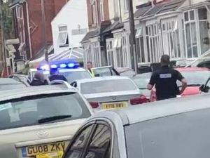 Supporting image for story: WATCH: Officers move in for arrest after Smethwick police chase