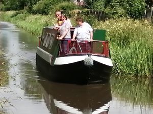 Supporting image for story: Canal groups seek volunteers
