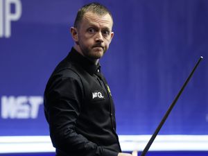 Supporting image for story: Mark Allen makes 147 maximum en route to securing quarter-final berth
