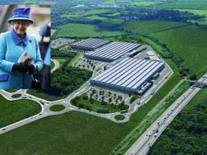 Supporting image for story: Queen to open £500m JLR plant near Wolverhampton