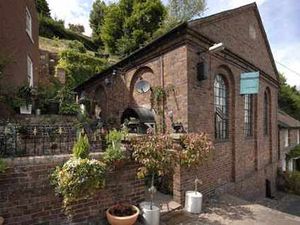 Supporting image for story: Homes of the week: Cool conversions