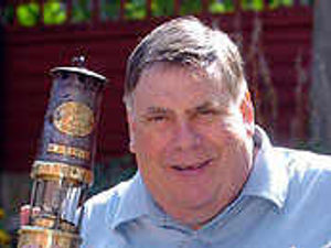 Supporting image for story: Plea to complete collection