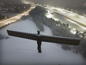 Supporting image for story: Snow brings widespread major disruption amid amber weather warnings