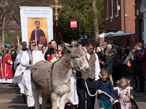 Supporting image for story: Lichfield Cathedral hosting special events for countdown to Easter