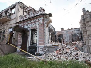 Supporting image for story: War crimes meeting being held at Hague over Russia-Ukraine war