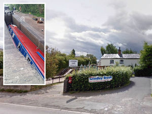 Supporting image for story: Two elderly people rescued from canal lock near Whitchurch
