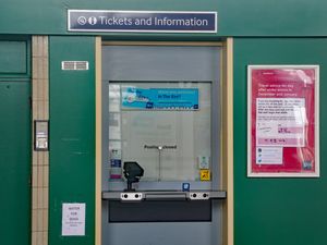 Supporting image for story: Plans for mass closure of railway ticket offices revealed
