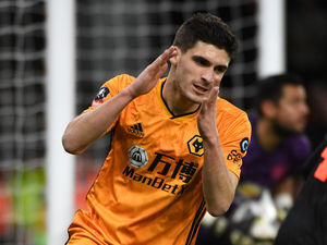 Supporting image for story: Wolves happy to have Ruben Vinagre back