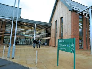 Supporting image for story: Garden waste service restarts in Wyre Forest