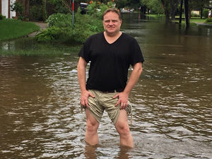 Supporting image for story: Hurricane Harvey: Flood victim from Shropshire vows to help out others