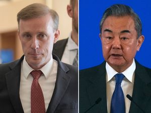 Supporting image for story: Beijing steps up military pressure on Taiwan after US and China announce talks