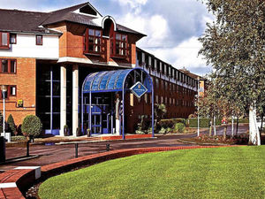 Supporting image for story: Head oop North for quay to Manchester