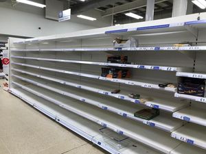 Supporting image for story: Retailers call for ‘responsible shopping’ to quell panic buying