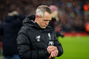 Neil Critchley (AMA)