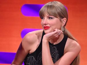Supporting image for story: Pop superstar Taylor Swift praised for ‘impeccable’ remake of 1989 album