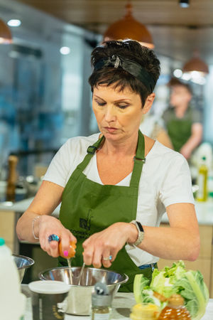 Lynette Jenkins cooking at GYPC final