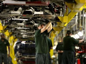 Supporting image for story: Jaguar Land Rover suspends sales to Russia