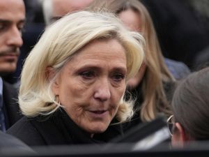 Supporting image for story: Crowds attend Paris memorial for far-right French leader Jean-Marie Le Pen